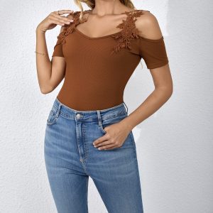 Ladies' Light V-neck Fashionable Casual Solid Color Lace Patchwork T-shirt Top - Image 4