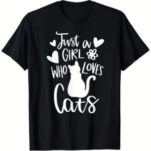 Women's Printed Short Sleeved Shirt - Image 1