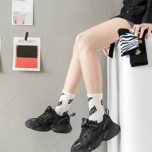 Black And White Socks Embroidered Planet Socks Men And Women Couple Athletic Socks Ins Hip Hop Cool Fashion Cotton Tube Socks - Image 4